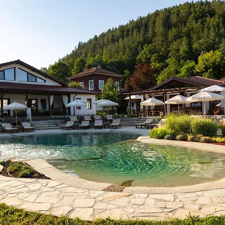 бащината стряха * Beli Osŭm