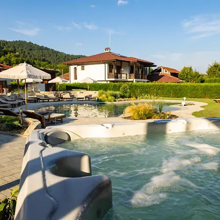 Resort бащината стряха *